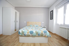 Piso de 4 habitaciones a un paso del centro de Oviedo